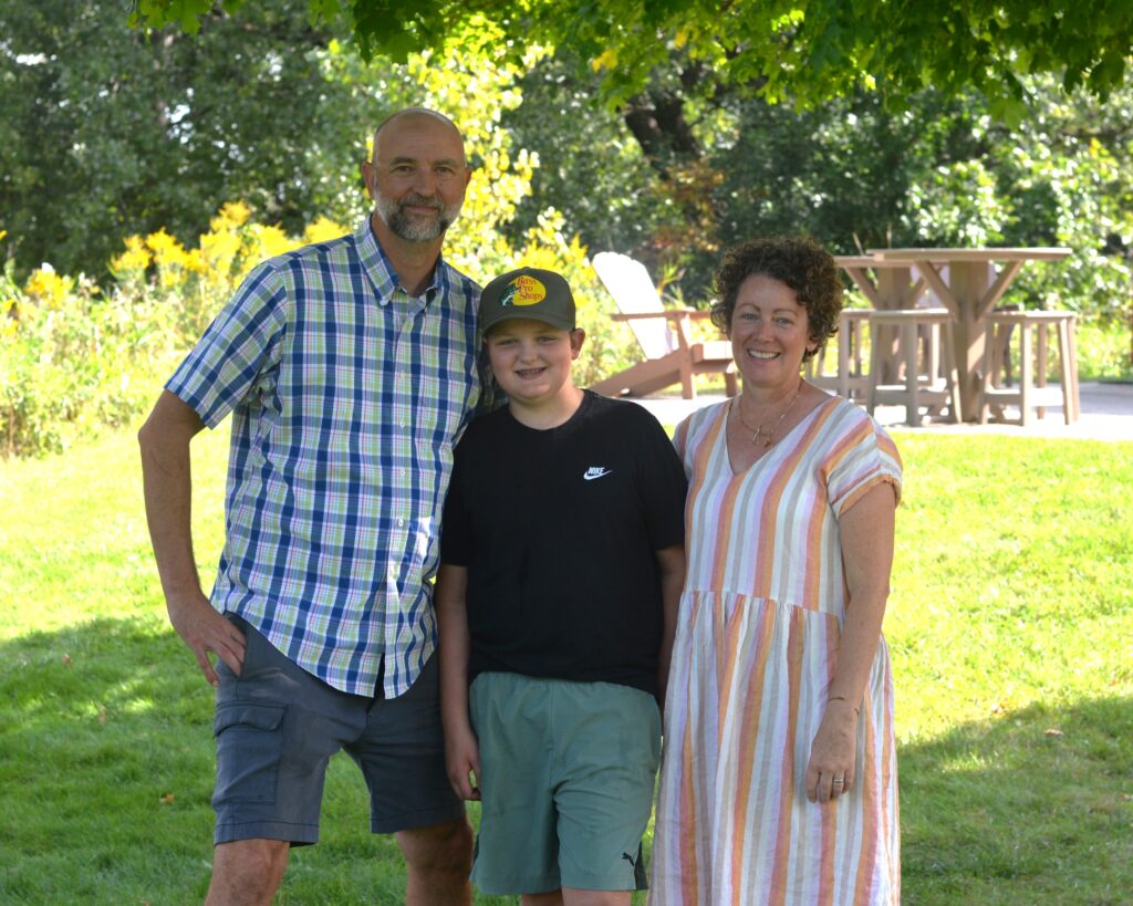 Humble Pie Farm Family